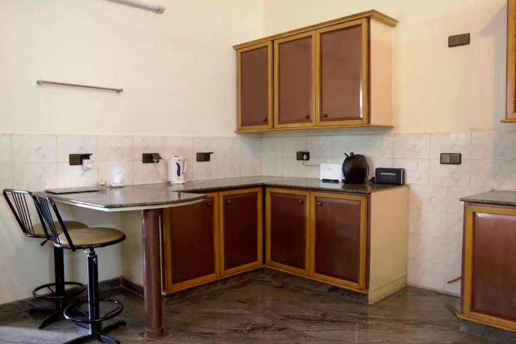 Villa Serena Бангалор Екстериор снимка