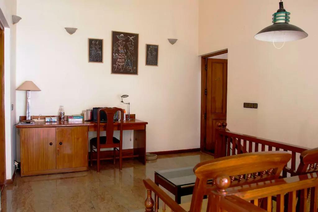 Villa Serena Бангалор Екстериор снимка
