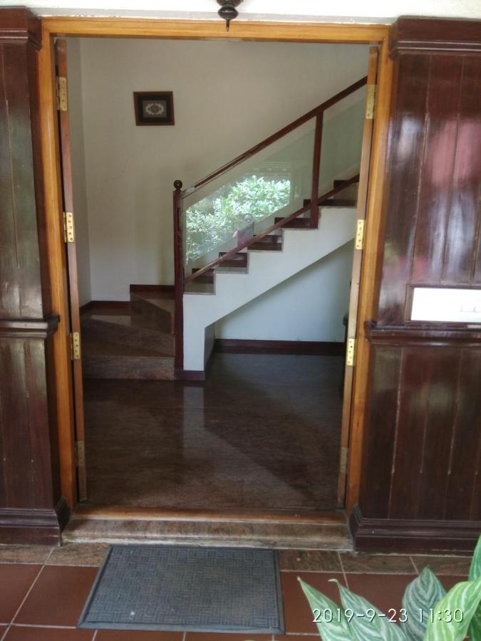 Villa Serena Бангалор Екстериор снимка